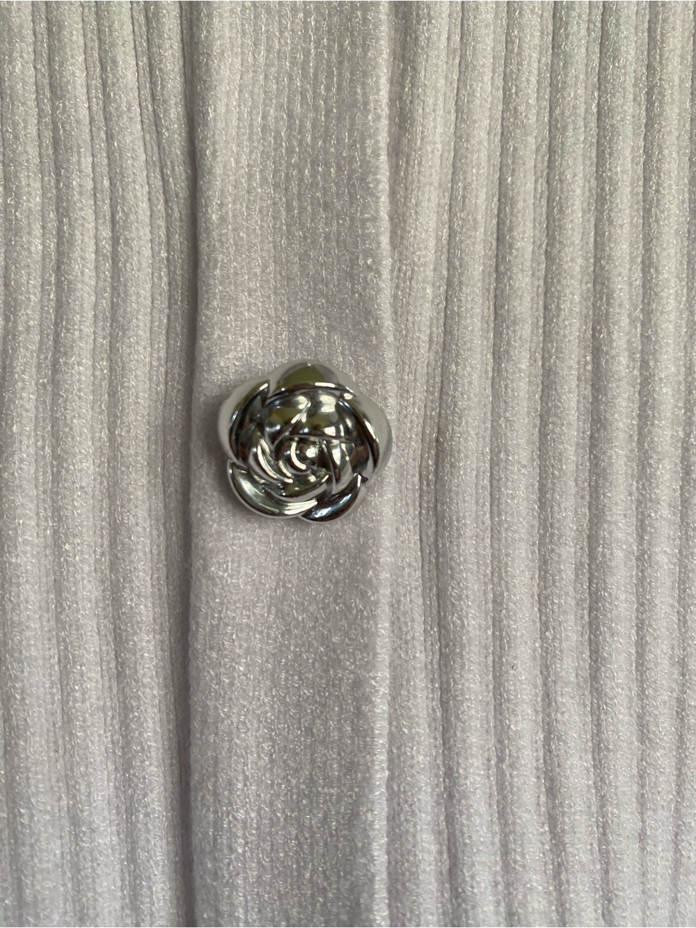 CALLIGRAPHIE White Ribbed Sleeveless Button-Down Shell - Picture 5 of 9